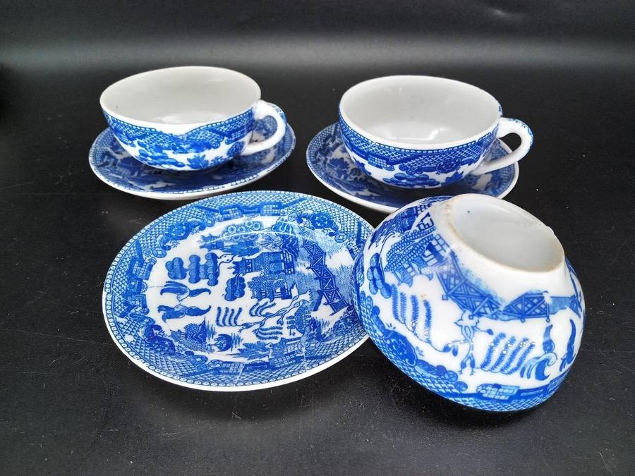 Vintage! Blue Willow Porcelain Children's Play Set (Incomplete Set)