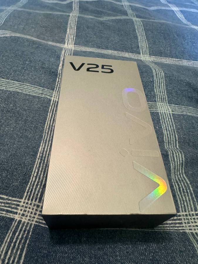 Vivo V25 (256GB) - Aquamarine Blue - Brand New and open Box