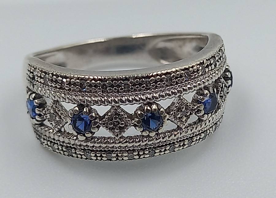 Beautiful Sterling Silver Ring