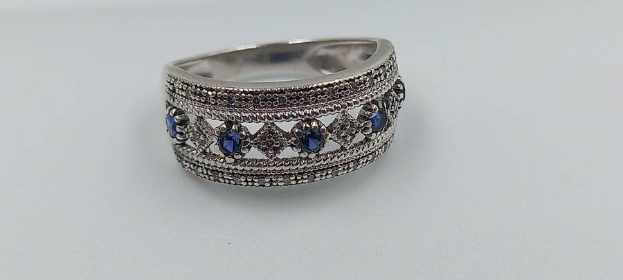 Beautiful Sterling Silver Ring
