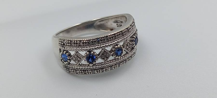 Beautiful Sterling Silver Ring