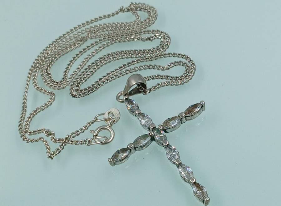 Elegant Sterling Silver Necklace