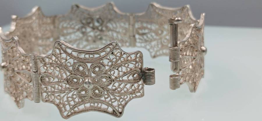 Beautiful Sterling Silver Filigree Panel Bracelet
