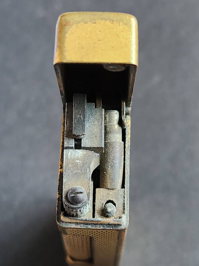 Vintage Dunhill Rollagas Lighter (needs flint and gas) (ideal for spares) - as per photograph