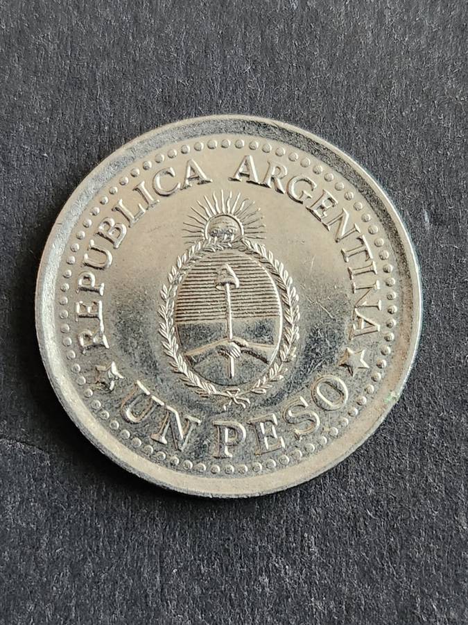 Argentina Un Peso 25 De Mayo 1810-1960 - as per photograph