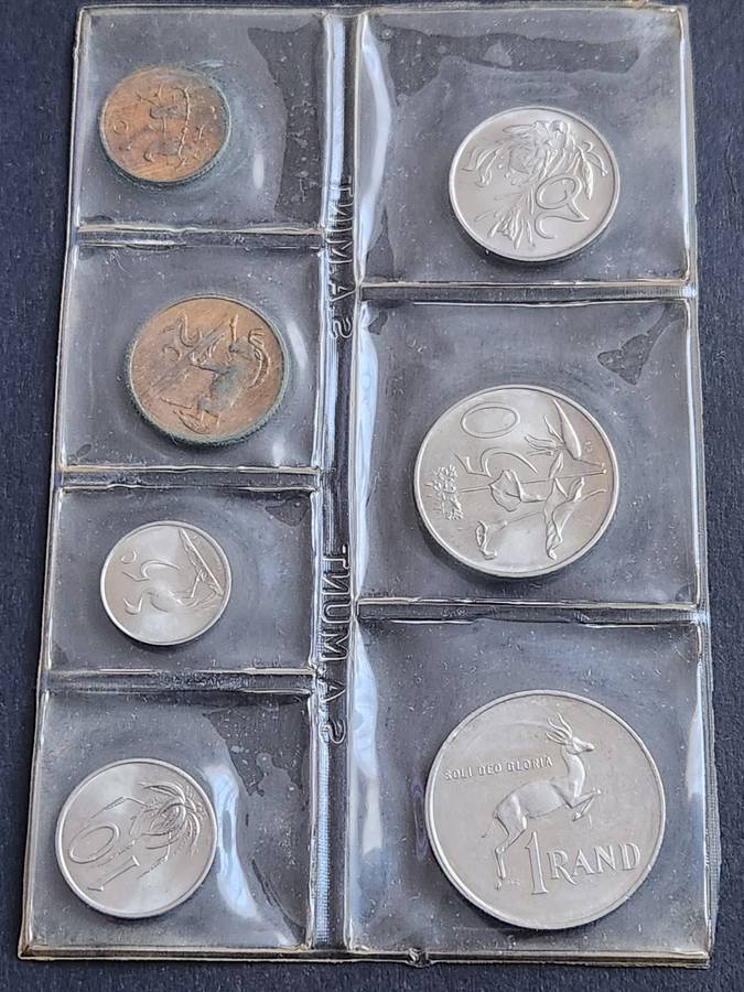SA Mint Pack 1982 - as per photograph