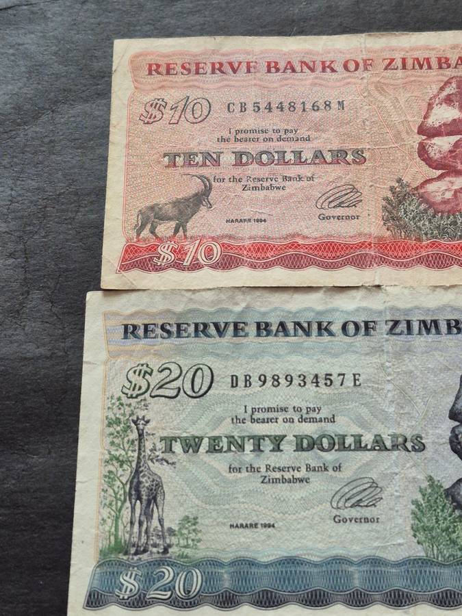 Reserve Bank of Zimbabwe 10 Dollars Harare 1994 and 20 Dollars Harare 1994