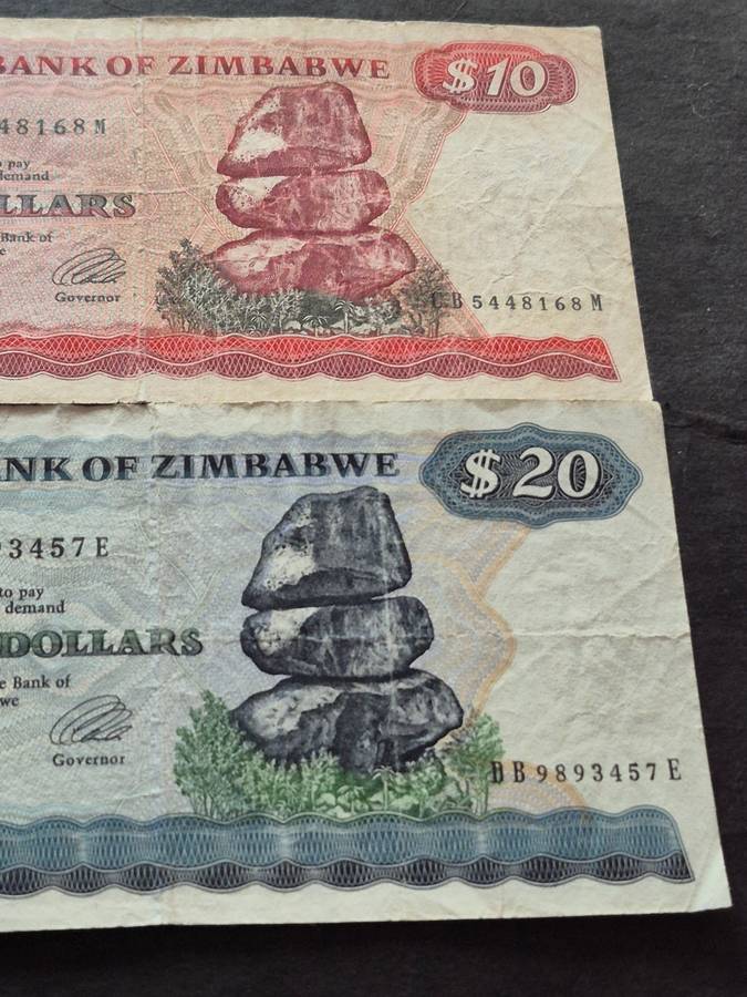 Reserve Bank of Zimbabwe 10 Dollars Harare 1994 and 20 Dollars Harare 1994