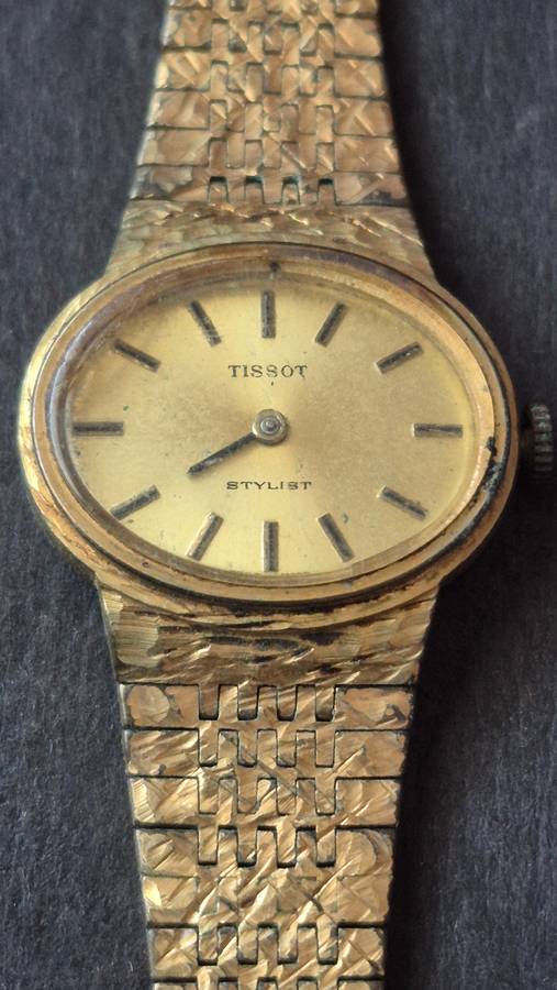 Vintage Ladies Tissot Stylist Mechanical Wrist Watch- sold as is (hand is broken)