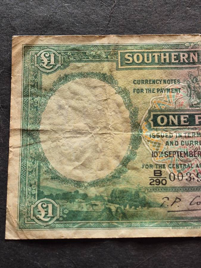 Southern Rhodesia One Pound Salisbury Rhodes Watermark 10 September 1955