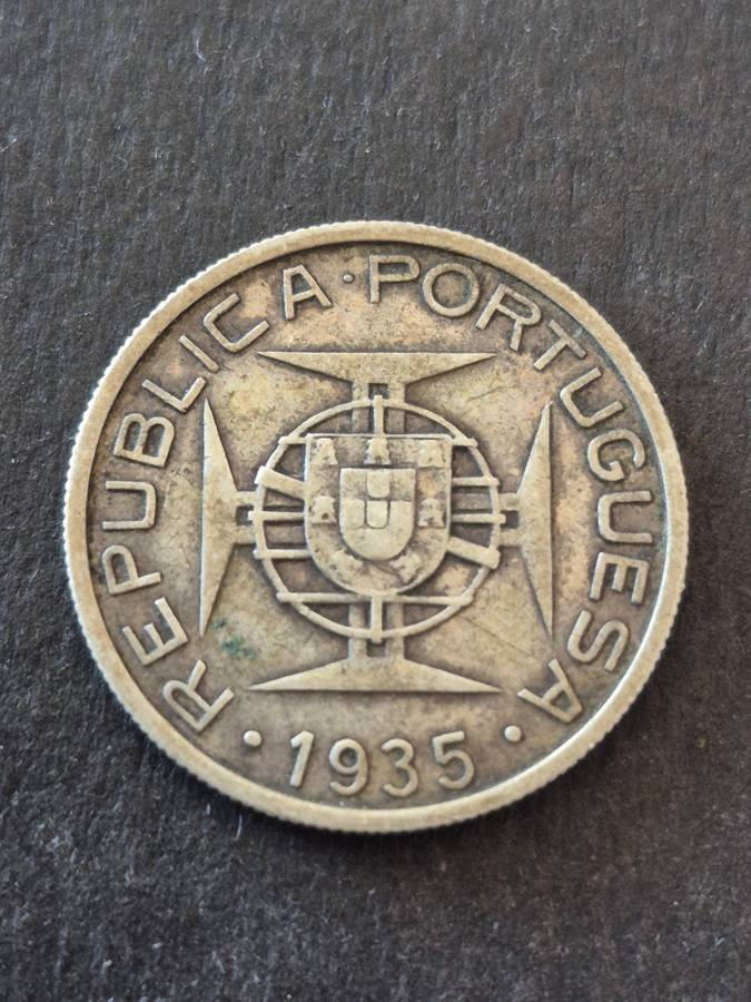 Republica Portuguesa Mozambique 5 Escudos 1935 Silver