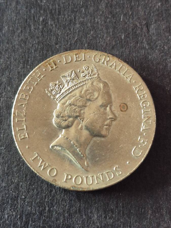 UK 2 Pounds Euro 1996 Soccer Coin