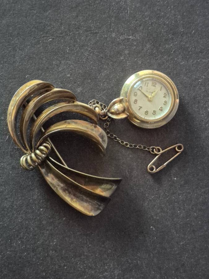 Rolled Gold 15 Jewels Nurse's Fob Watch missing Winder (20 Microns) not working