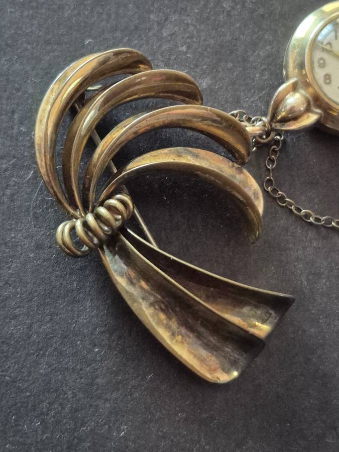 Rolled Gold 15 Jewels Nurse's Fob Watch missing Winder (20 Microns) not working