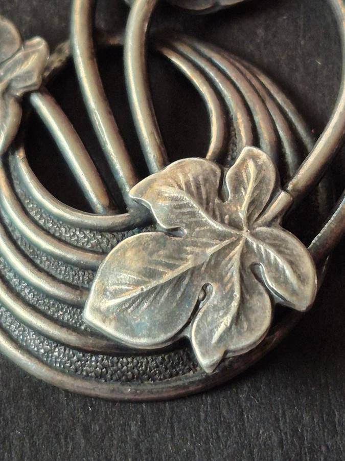 Vintage Sterling Silver 'Mari-Lou' Brooch 15.9g (pin broken)