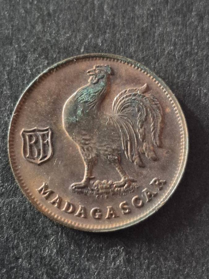 Madagascar One Franc 1943 (excellent condition)