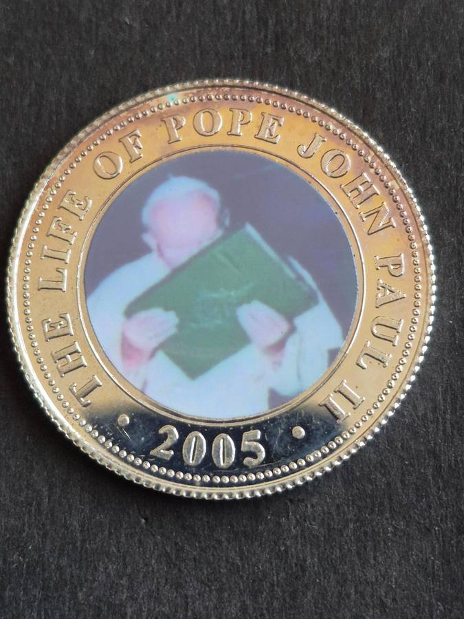 Somalia Republic 250 Shillings 2005 (Pope John Paul II Kissing Bible) Silver Plated Copper Nickel 20
