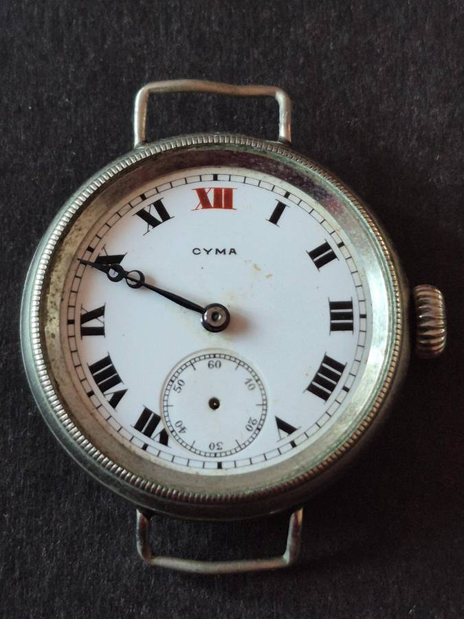 Vintage Cyma Mechanical Wrist Watch (missing seconds hand)nice condition - not working