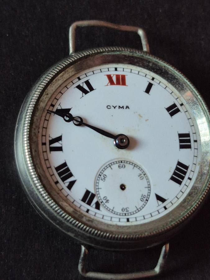 Vintage Cyma Mechanical Wrist Watch (missing seconds hand)nice condition - not working