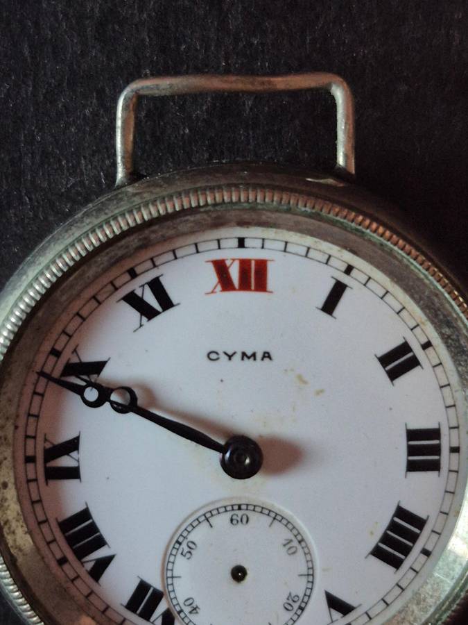 Vintage Cyma Mechanical Wrist Watch (missing seconds hand)nice condition - not working