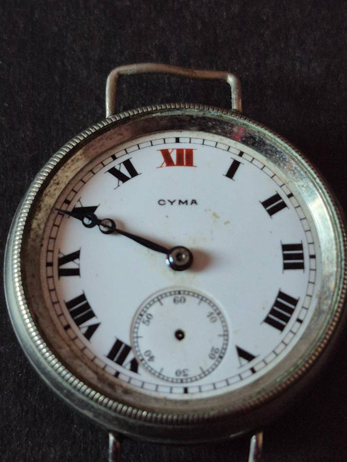 Vintage Cyma Mechanical Wrist Watch (missing seconds hand)nice condition - not working
