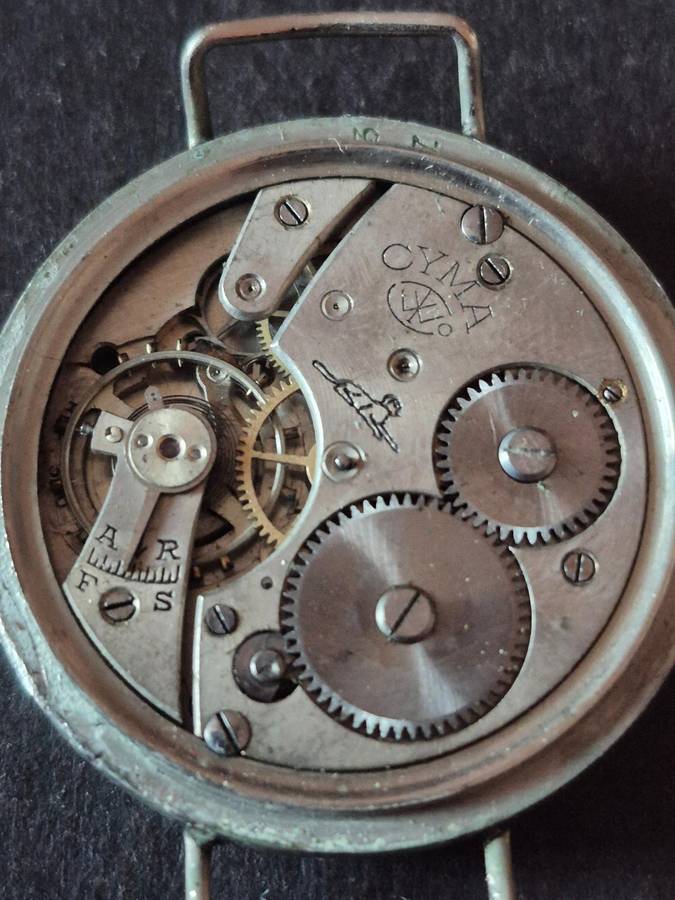 Vintage Cyma Mechanical Wrist Watch (missing seconds hand)nice condition - not working