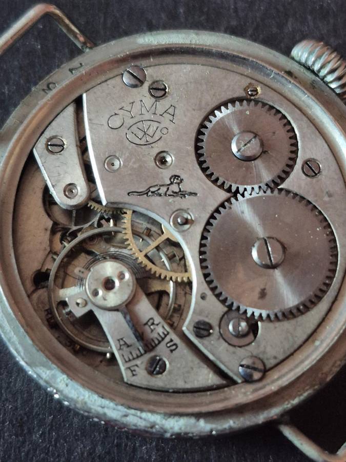 Vintage Cyma Mechanical Wrist Watch (missing seconds hand)nice condition - not working
