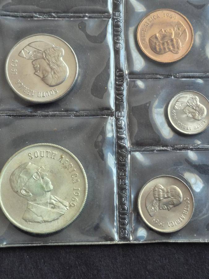 SA Mint Pack 1969 English (scarce date)