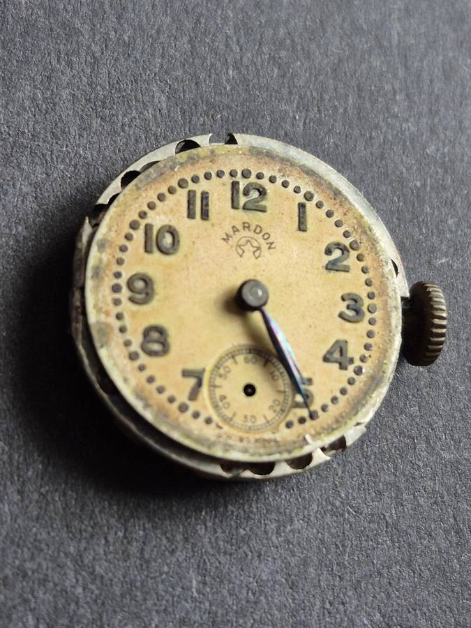 Vintage Mardon 15 Jewels Mechanical Movement Watch (not working)