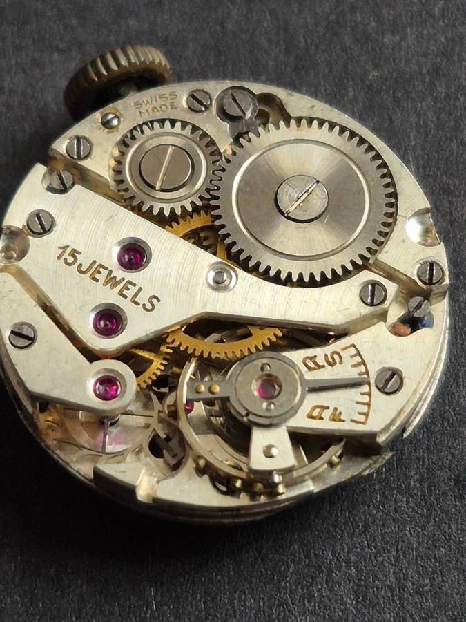 Vintage Mardon 15 Jewels Mechanical Movement Watch (not working)