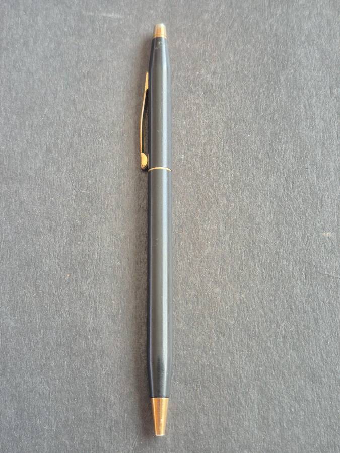 Vintage Cross Matte Black Ballpoint Pen needs refill