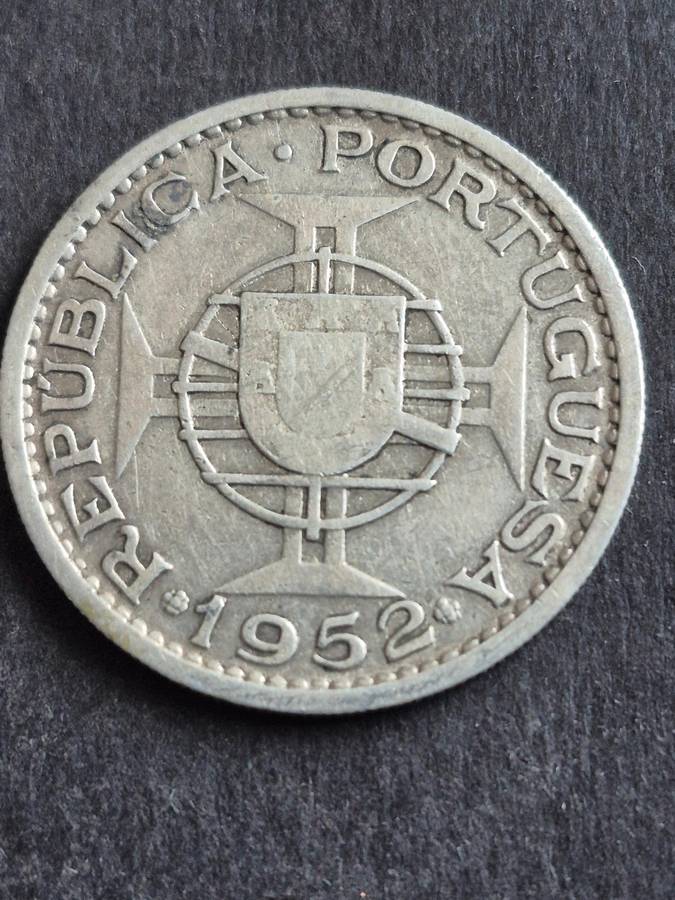 Republica Portuguesa Angola 20 Dollars 1952 Silver