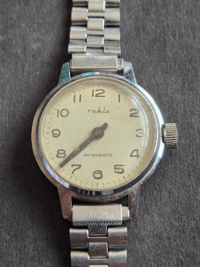 Vintage Ladies Ruhla Antimagnetic Mechanical Wrist Watch (not working)