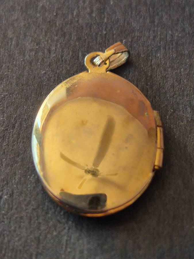 Gold Plated Locket 2.5g
