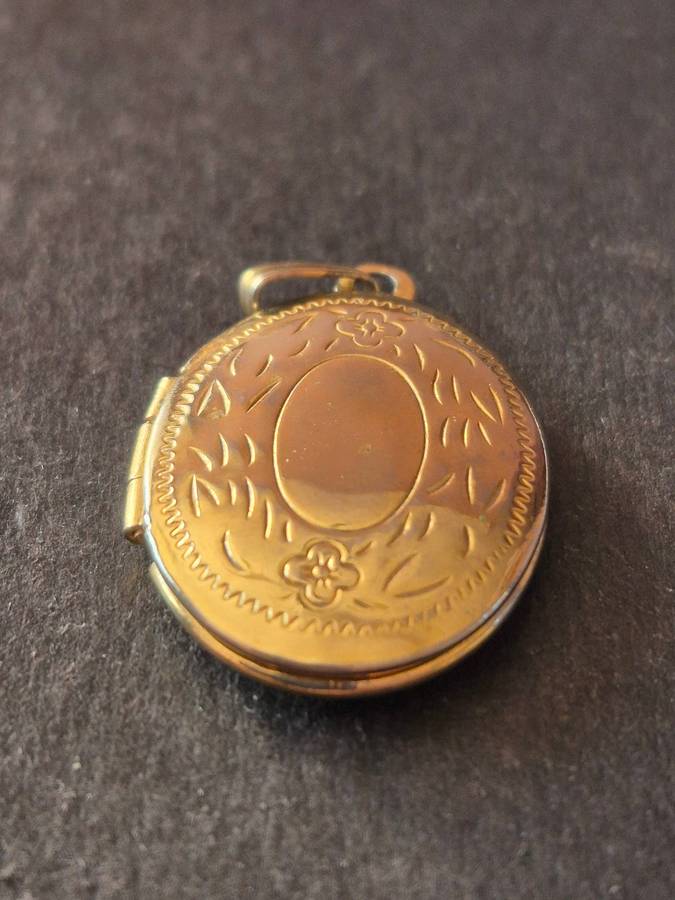 Gold Plated Locket 2.5g