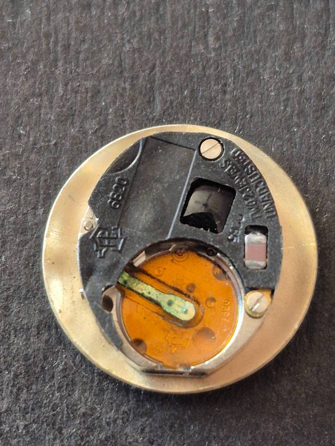 Vintage Passat Quartz Ladies Watch Movement with Glass - not working