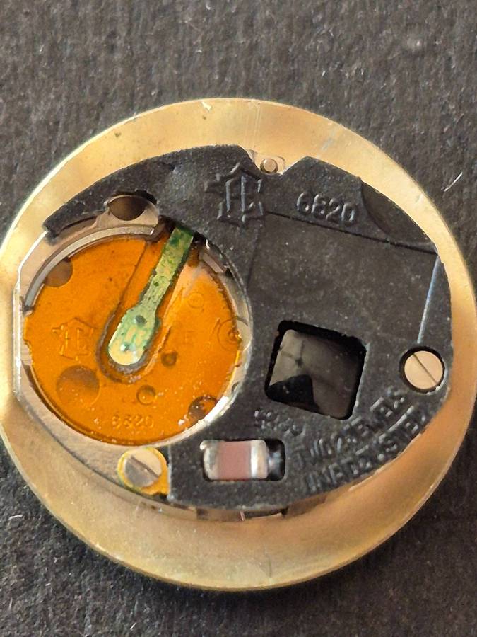 Vintage Passat Quartz Ladies Watch Movement with Glass - not working