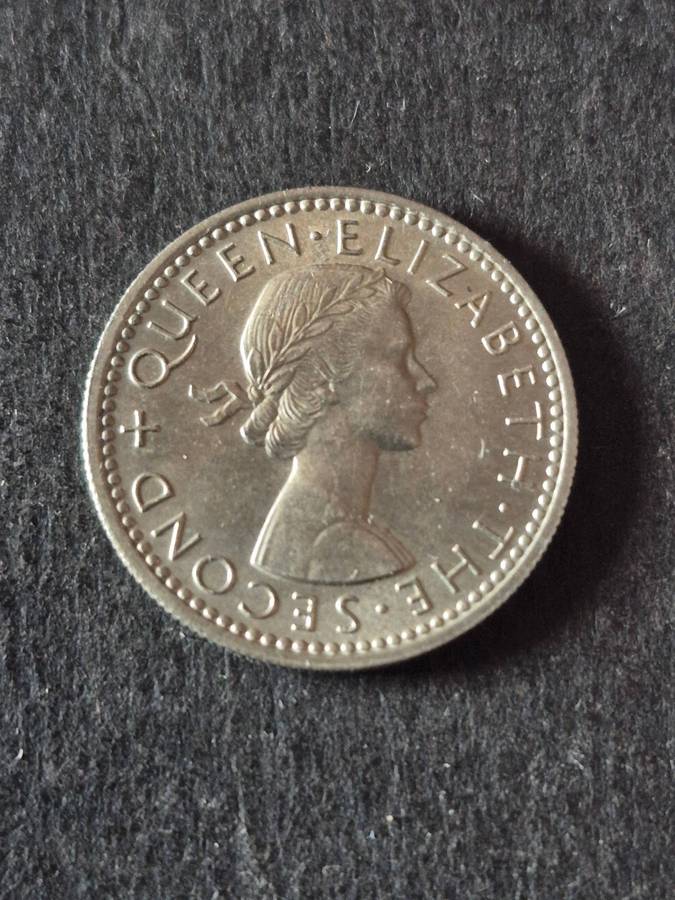 Rhodesia and Nyasaland Sixpence 1963 - scarce date - excellent condition