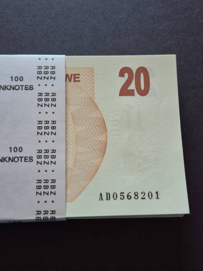 Reserve Bank of Zimbabwe 20 Dollars Bearer Cheque 31 July 2007 consecutive numbers-mint condition