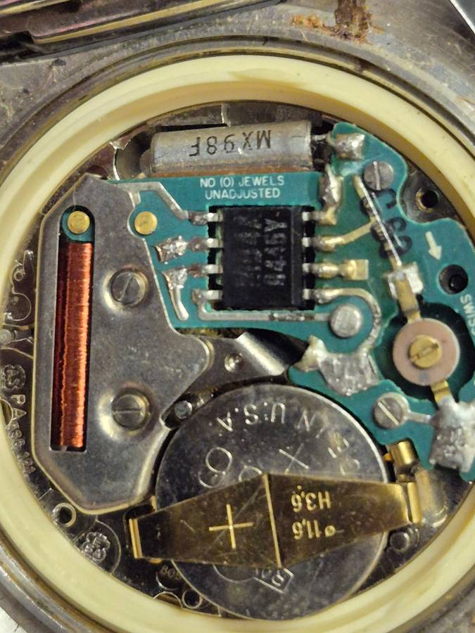Vintage Roamer Searock Quartz Men's Wrist Watch (untested) not working