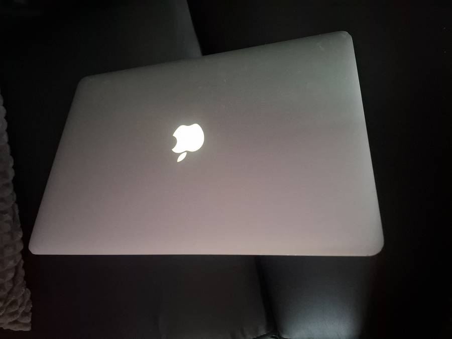 MacBook Pro (Retina, 15-inch, Mid 2015)
