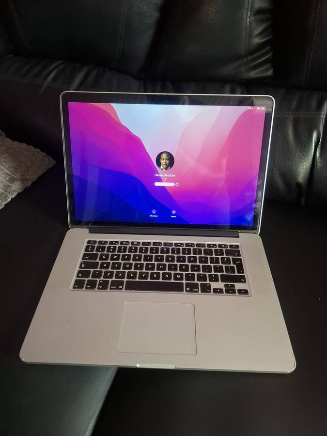 MacBook Pro (Retina, 15-inch, Mid 2015)