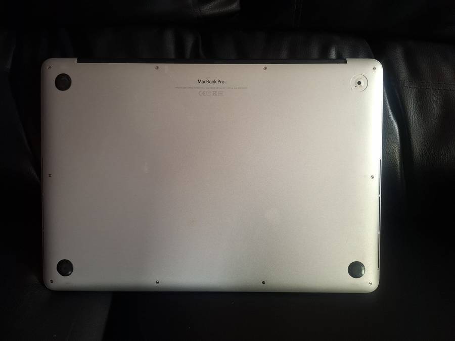 MacBook Pro (Retina, 15-inch, Mid 2015)