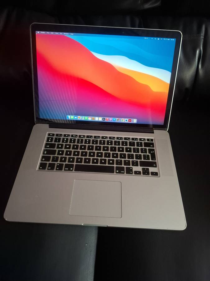 MacBook Pro (Retina, 15-inch, Mid 2015)
