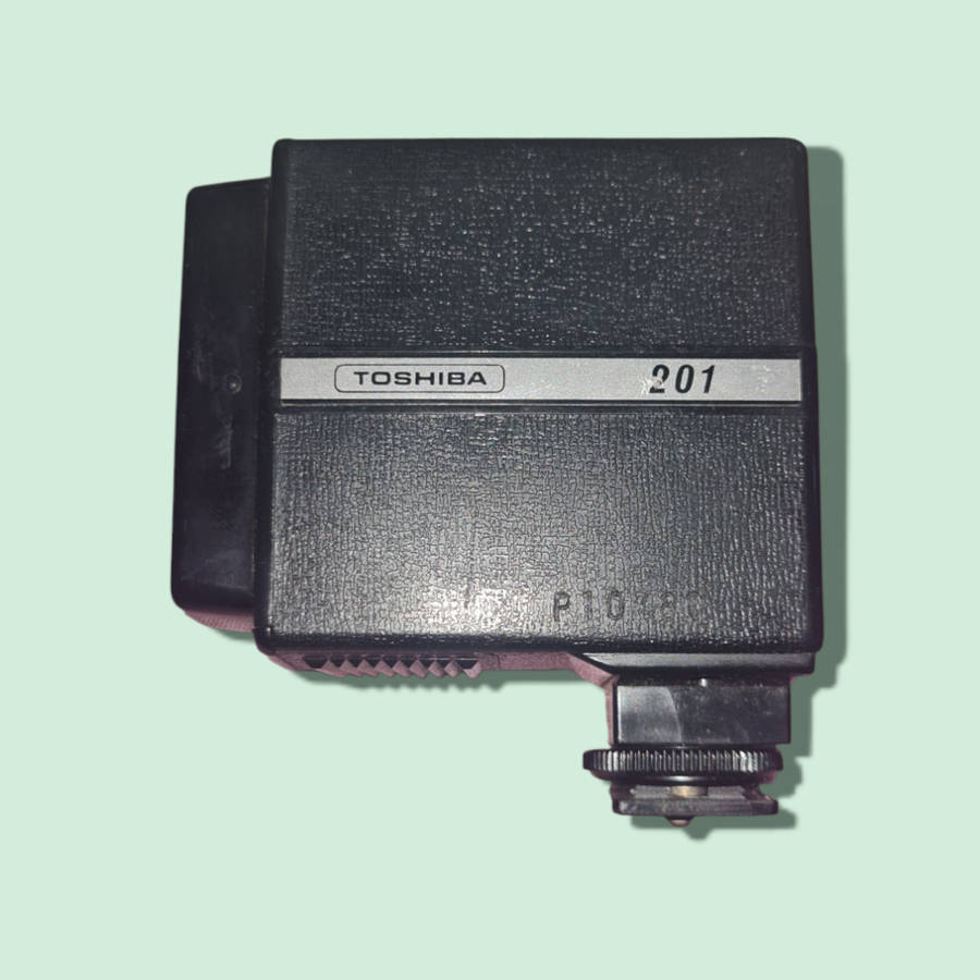 Toshiba Electronic Flash Unit 201