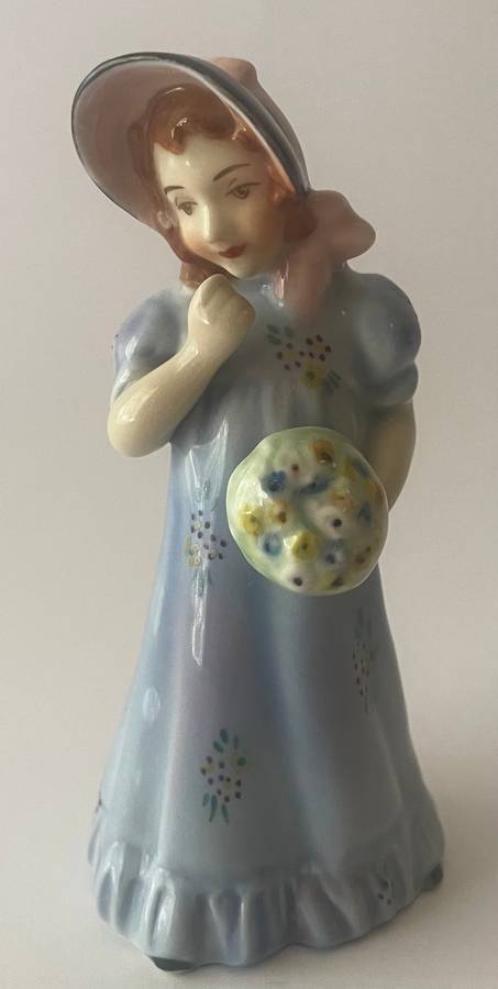Rare Wade of England porcelain figurine Cynthia 3