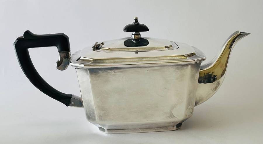 Art Deco silver plated tea pot