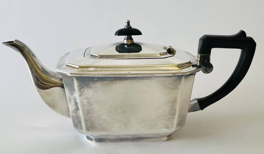 Art Deco silver plated tea pot