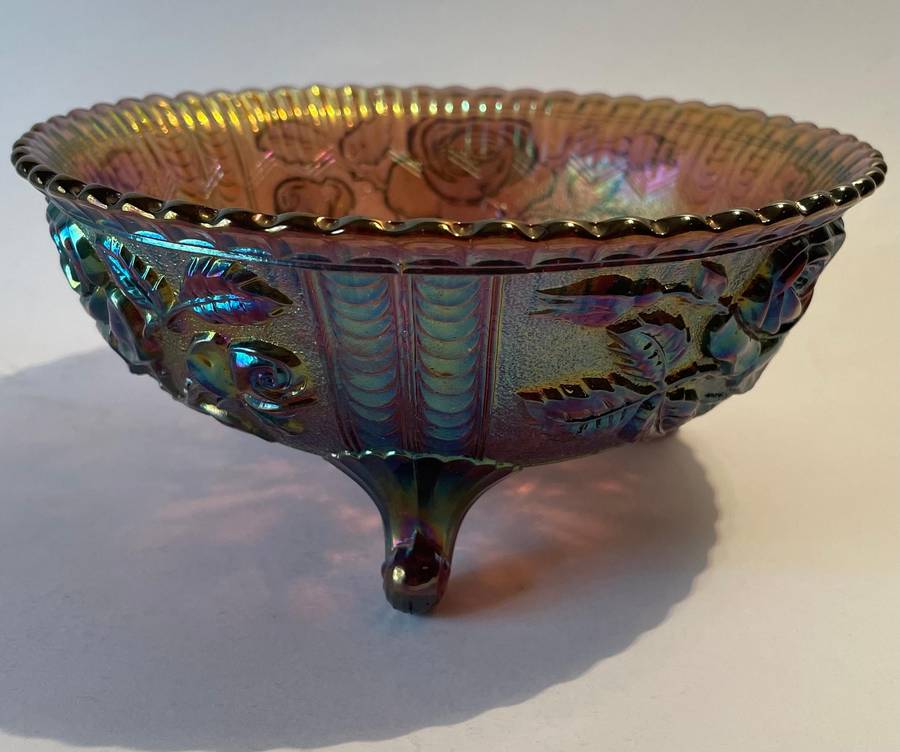 Stunning Imperial luster rose carnival glass 3 footed bowl