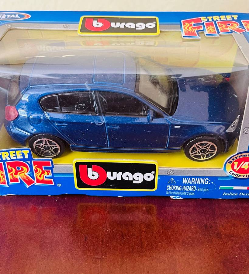 BBurago street fire 1/43 scale die cast BMW series 1 model